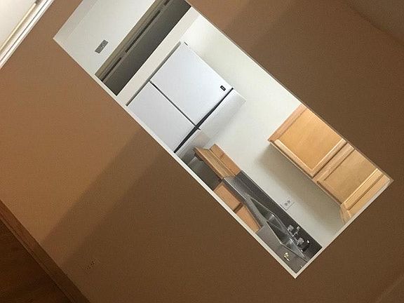 2nd image of 2326 N Southport Ave APT 1FRH