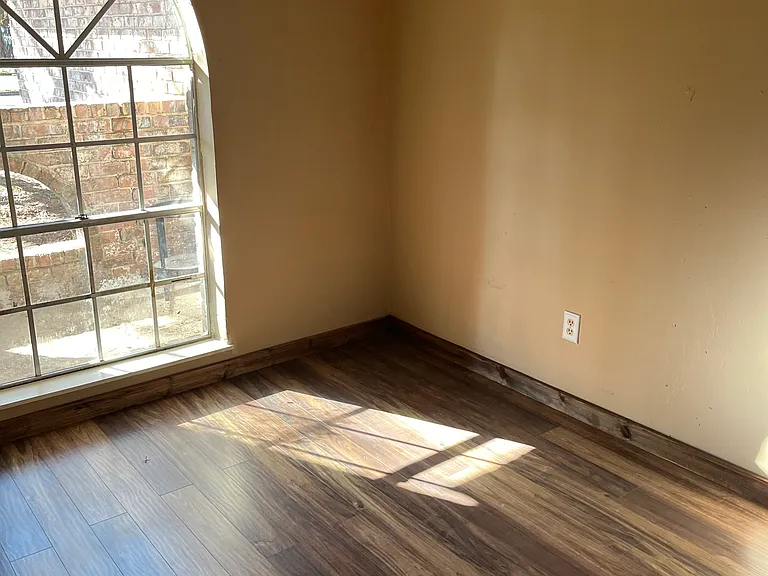9614 Galston Ln — Photo 6