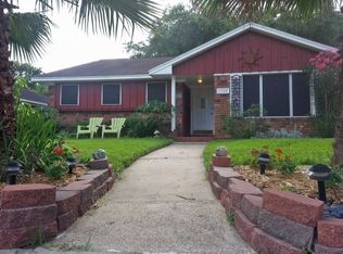 1504 Zapp Ln, Pasadena, TX 77502