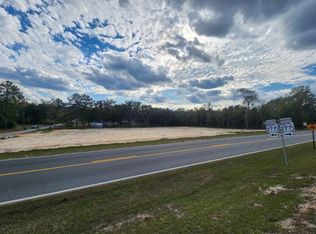 908 Carol Ct, Chipley, FL 32428