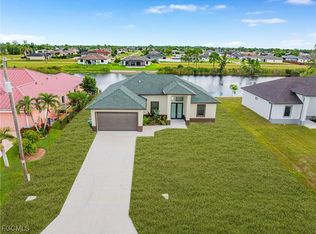 2511 NW 25th St, Cape Coral, FL 33993