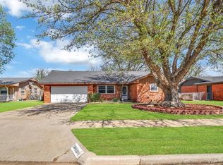 2008 N Canary Ln, Altus, OK 73521