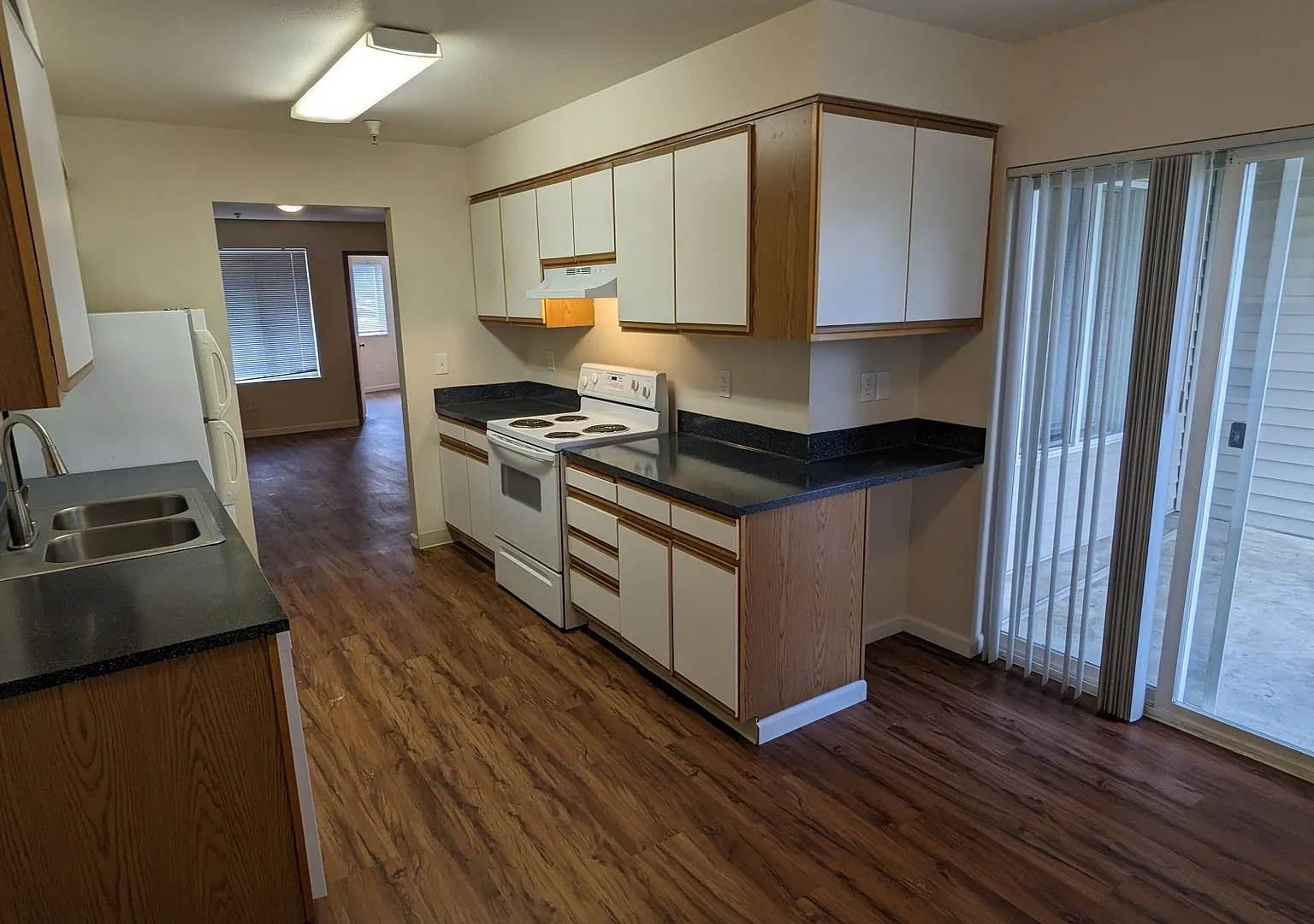 Westview Apartments — Photo 1