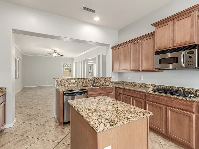 2789 N Heritage St — Photo 14