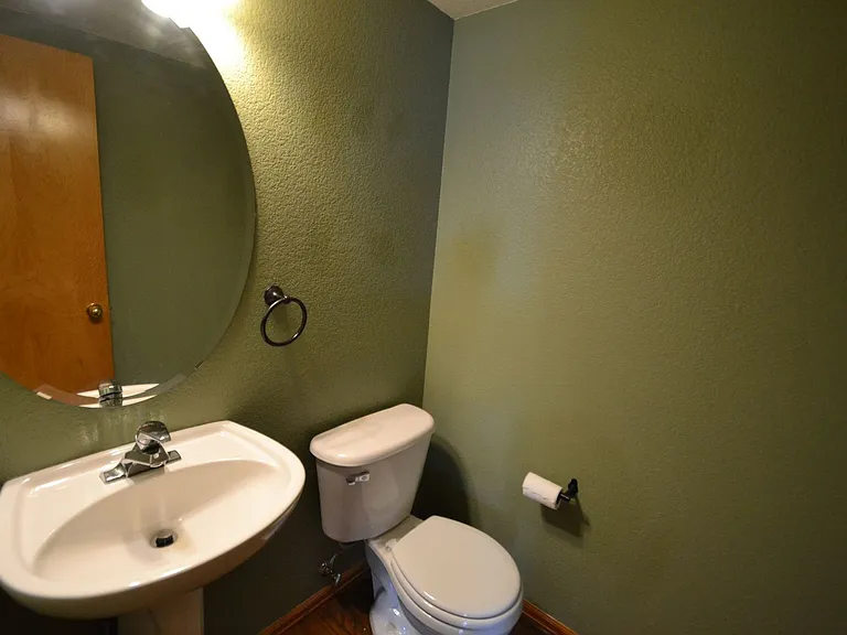 4879 Jedediah Smith Rd — Photo 4