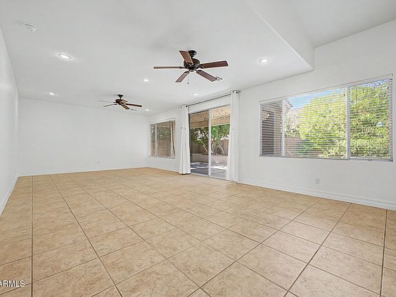 5th image of 1223 W WALTANN Lane