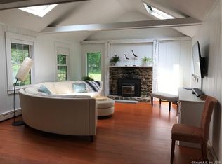 272 Flanders Rd, Stonington, CT 06378