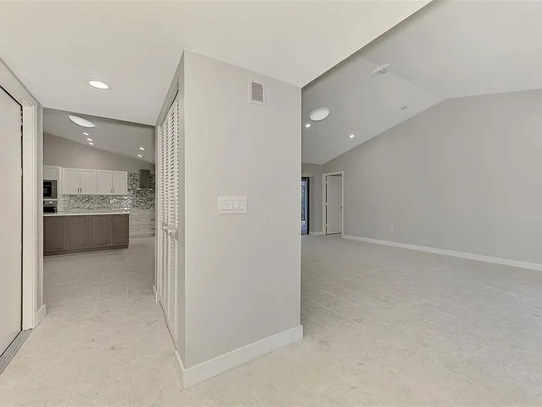 1224 S View Dr — Photo 8