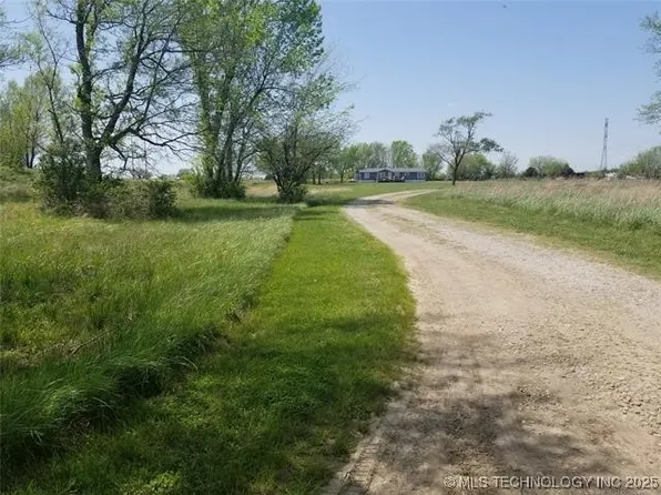 17108 N 97th East Ave, Collinsville, OK 74021