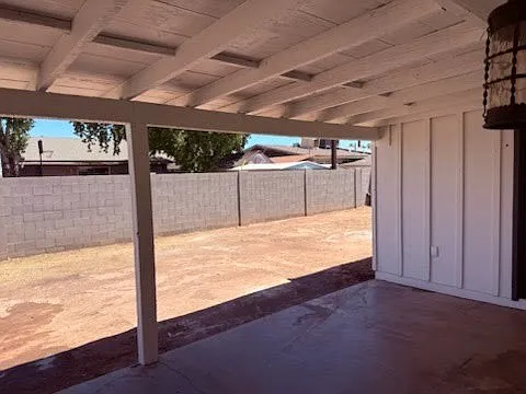8238 W Amelia Ave — Photo 4