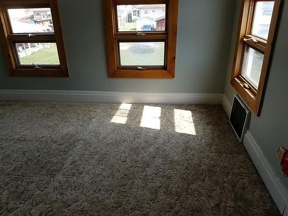 5th image of 109 Campbell St