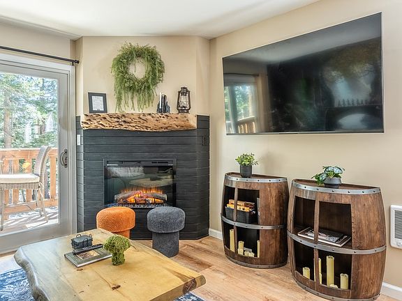 2nd image of 141 Lakeview Blvd #26