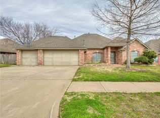2921 Summit Hill Rd, Norman, OK 73071
