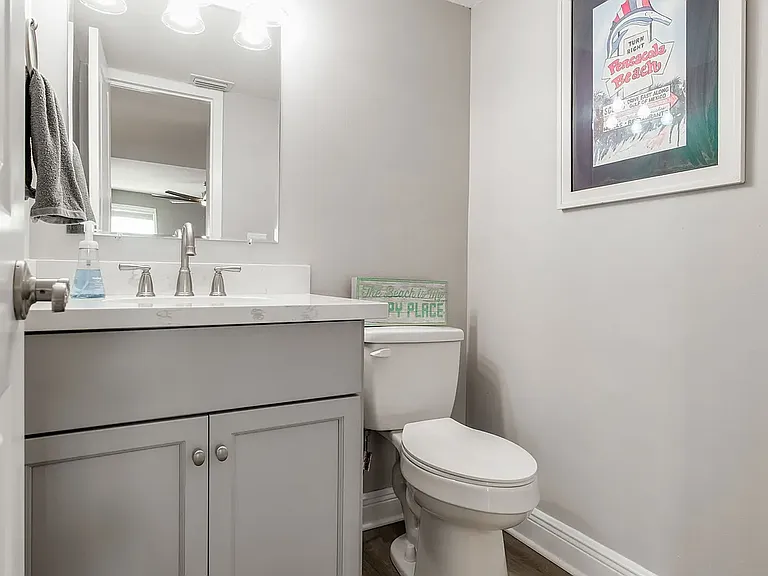 1100 Fort Pickens Rd #C1 — Photo 9