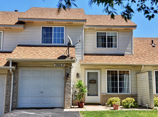 7899 Forest Blvd APT F, Woodbury, MN 55125