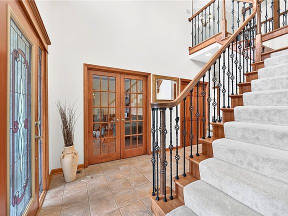 4th image of 200 Chadborne Ct