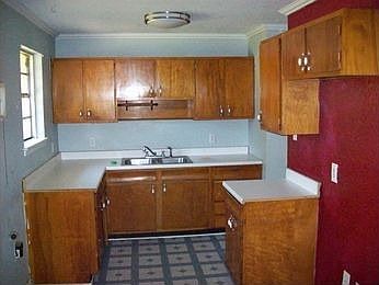 3rd image of 2466 Sweetleaf St