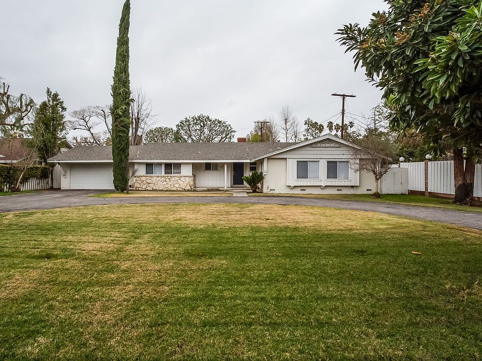 1st image of 22419 Victory Blvd