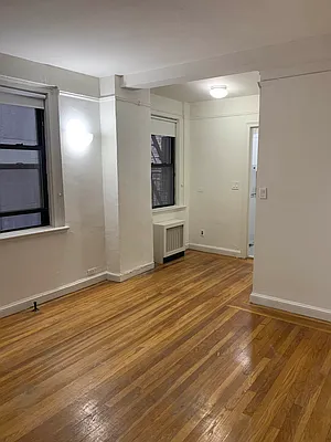 Rented by Bond New York | media 8