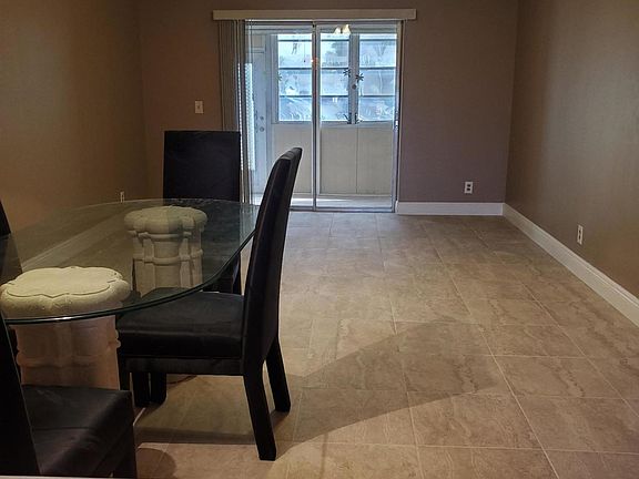 3rd image of 230 NE 26th Ave APT 102