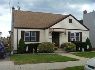 421 3rd St, Carlstadt, NJ 07072