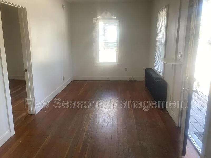 1 bed, 1.0 bath, 500 sqft, $1,500 — Photo 3