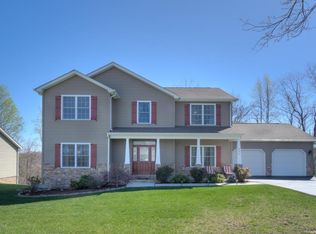 942 Brooklyn Ave, Christiansburg, VA 24073