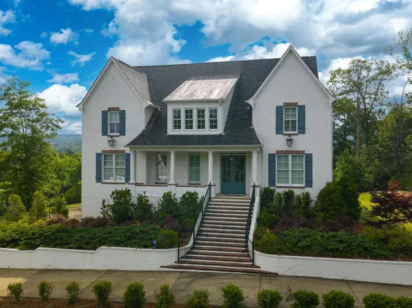 5726 Deercrest Ct, Trussville, AL 35173