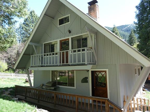 2nd image of 11 Maple Grove Ln