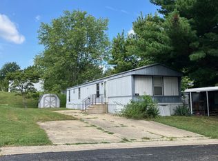 215 Aquarius Dr, Shiloh, IL
