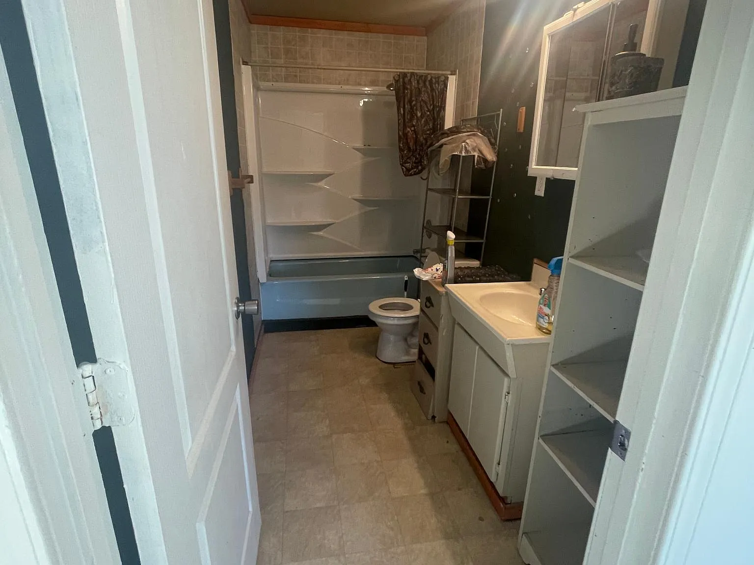 2 bed, $600 — Photo 2