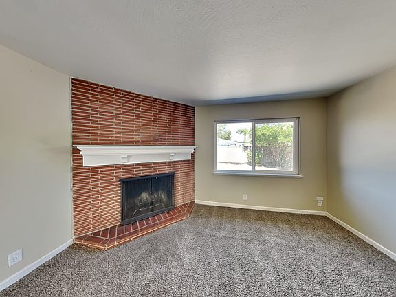 4th image of 8837 Sunnybrook Ln
