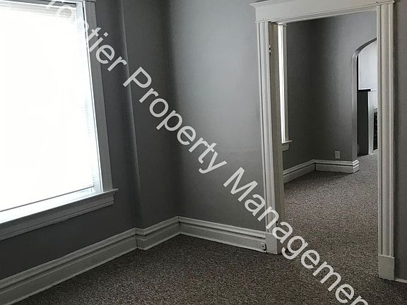 4th image of 2623-25 Indiana Ave #35433F797