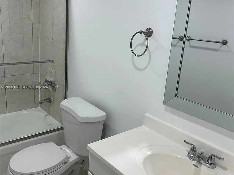 10000 NW 80th Ct #2456 — Photo 27