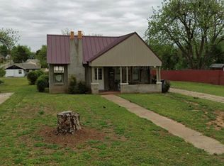 1505 S 16th St, Chickasha, OK 73018