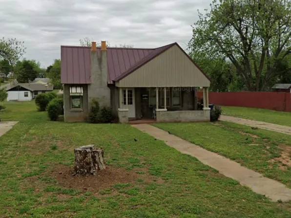 1505 S 16th St, Chickasha, OK 73018
