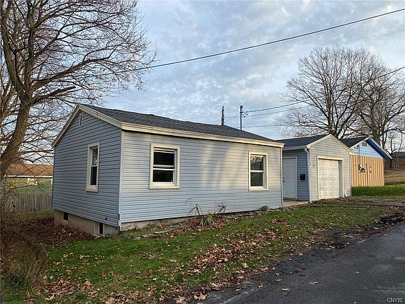 2nd image of 111 Woods Ave S
