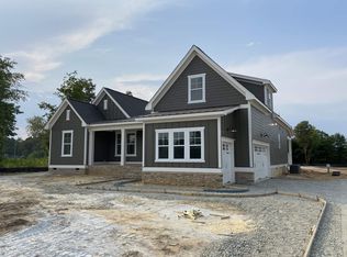 2824 Arrowsmith Dr, Fuquay Varina, NC 27526