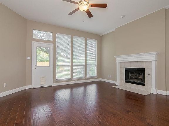 3rd image of 2920 Dover Dr