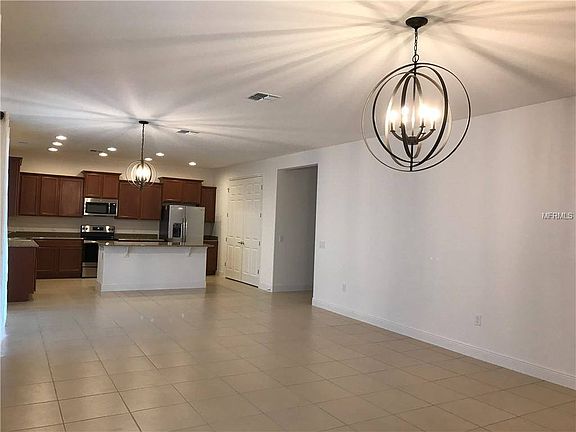 4th image of 1611 Kingfisher Ct