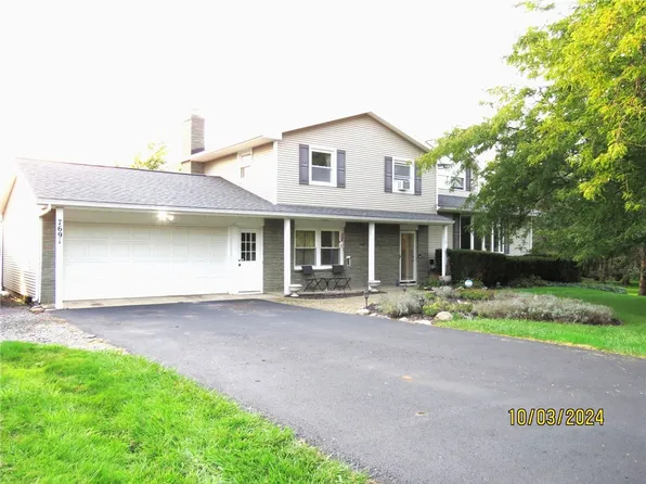 7691 Roder Pkwy, Ontario, NY 14519