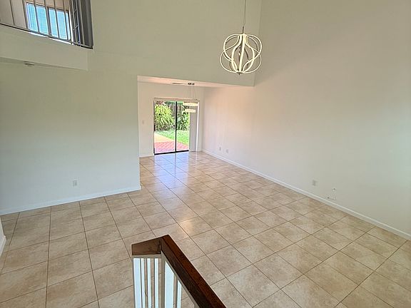 4th image of 9645 SW 148th Pl