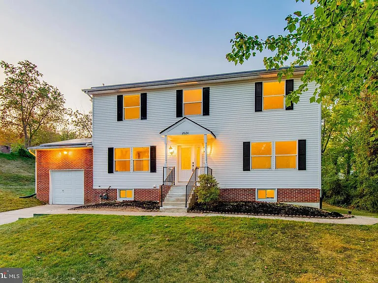 2024 Evansdale Dr — Photo 1