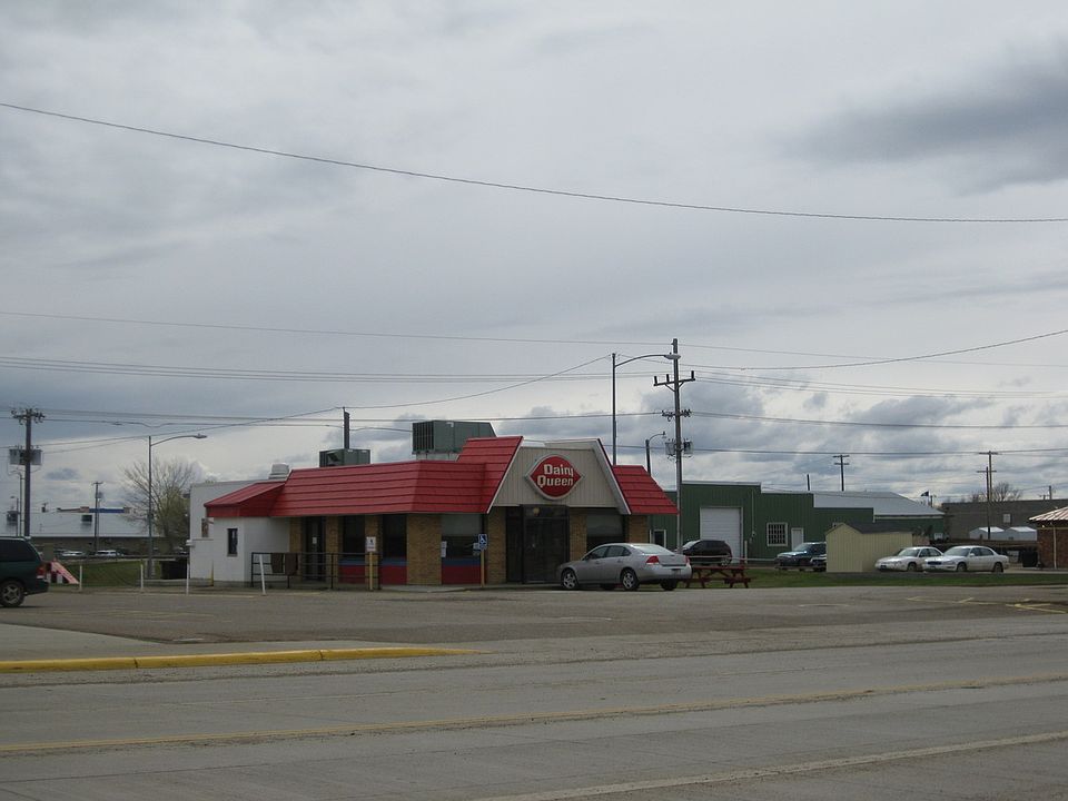 2nd image of 541 1st Ave N