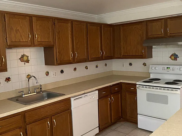 11 Bickel Ct — Photo 6