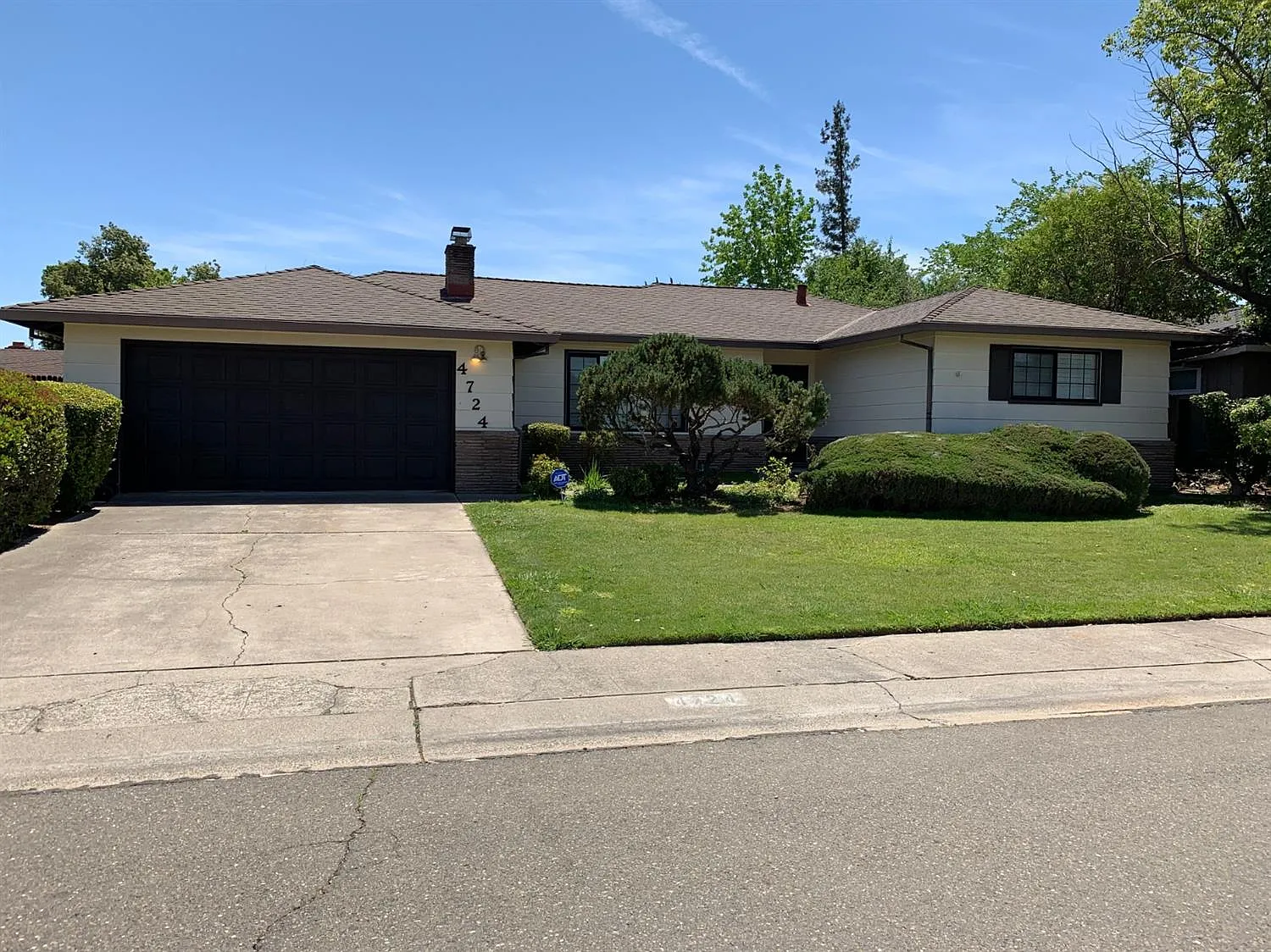 4724 Lippi Pkwy photo 1