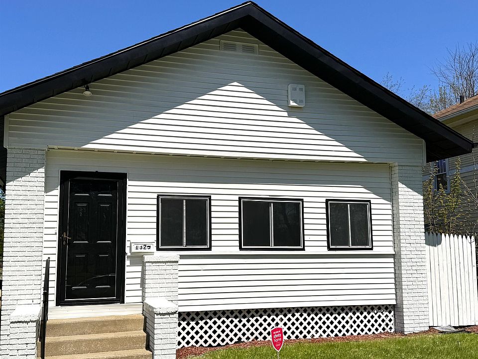 1st image of 1325 Campeau St