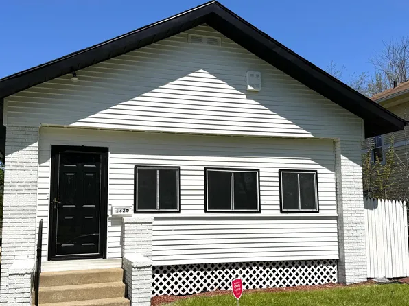 1325 Campeau St, South Bend, IN 46617