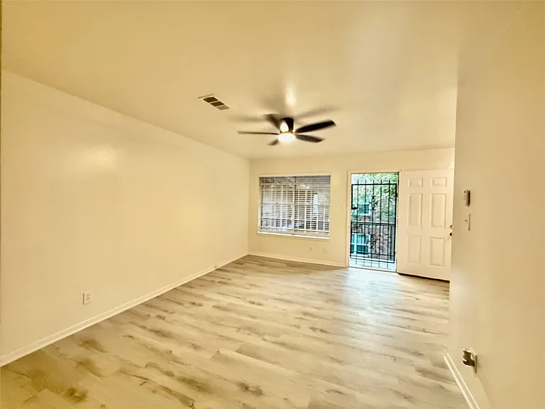6401 Skyline Dr #36 — Photo 11