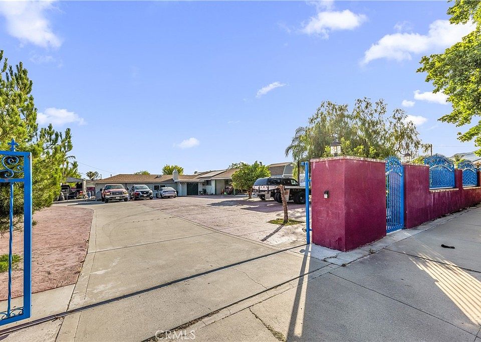 1st image of 13441 Fenton Ave